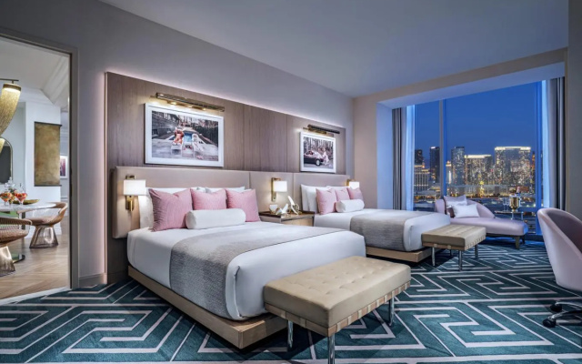 Blush Twin Suite