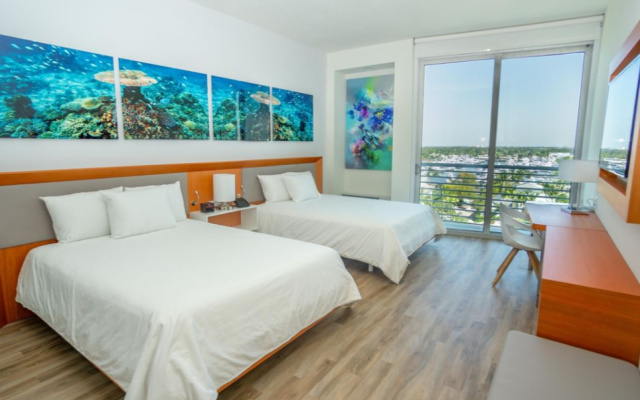 Floridian Twin room with balcony