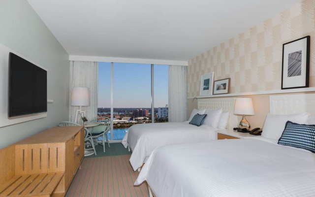 Deluxe Quadruple room Intracoastal View