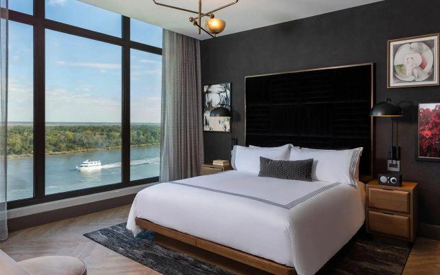 Thompson Double Suite