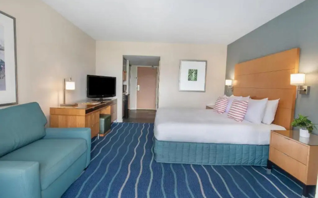 Waikiki Tower Double room with ocean view
