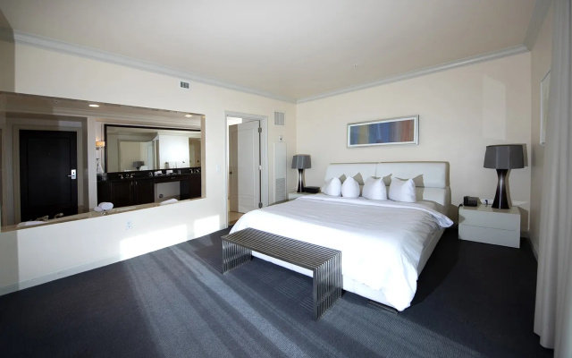 2 Bedrooms Quadruple Penthouse room with balcony and with city view