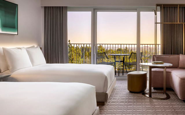 Century Plaza Hearing Accessible Double room