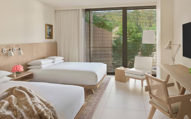 Deluxe Quadruple room