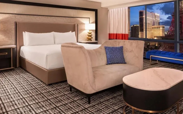 Premium Versailles Double Suite