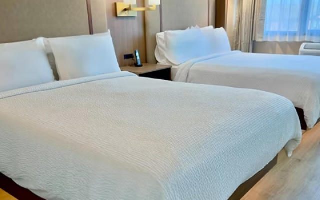 Low Floor Twin Suite