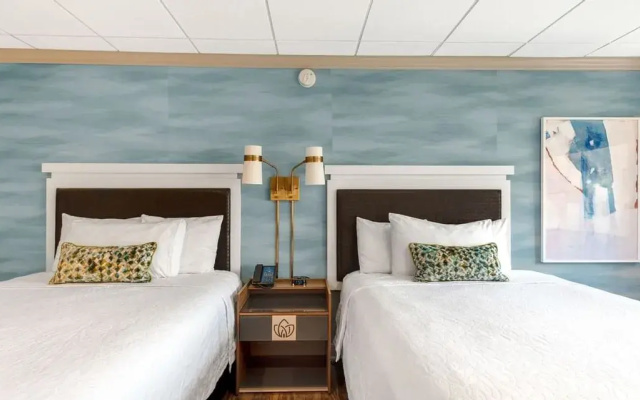 Double room with pool view