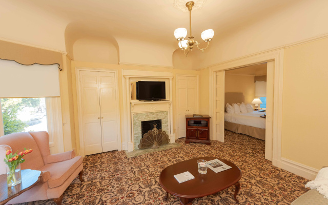 1 Bedroom Double Suite