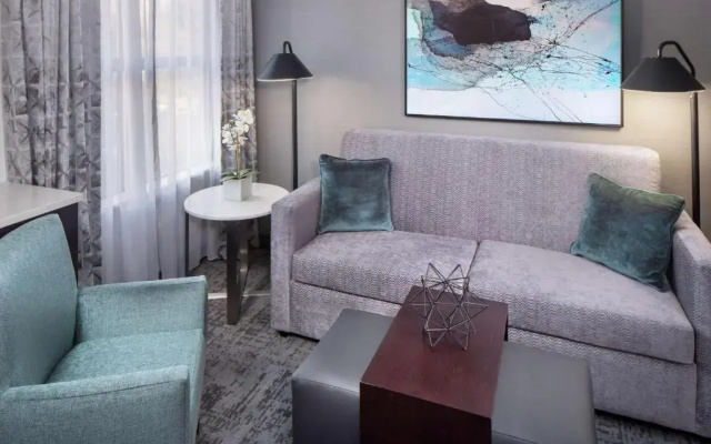 2 Bedrooms Mobility Accessible with Roll-In Shower Suite