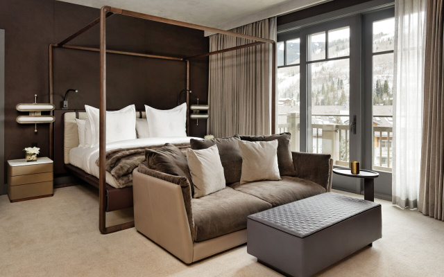 6 Bedrooms Riva Ridge Residence