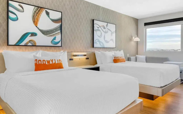 Top Floor Quadruple Club room