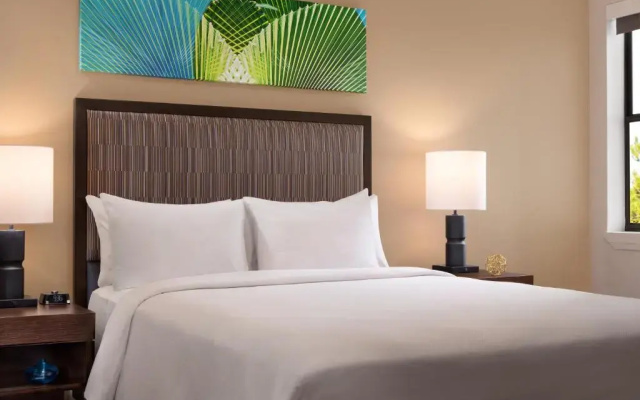 2 Bedrooms Terrace Grove Condo