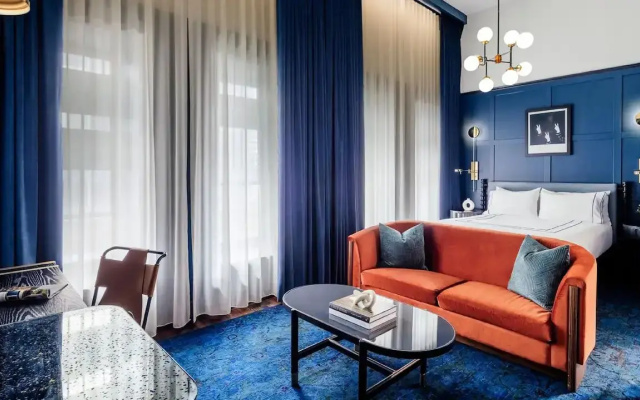 Gold Double Studio Suite