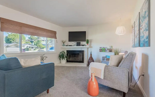 4 Bedrooms Home