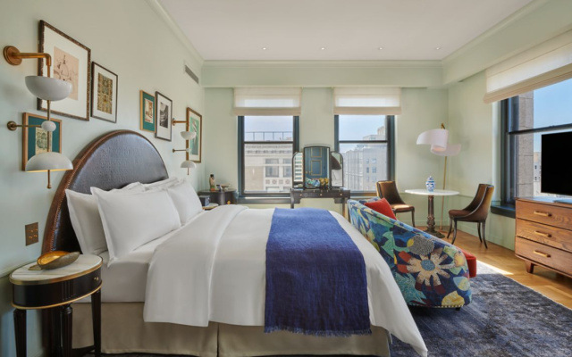 Presidential Amadeo Double Suite with city view
