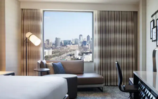 High Floor - 15th and above Double room with city view