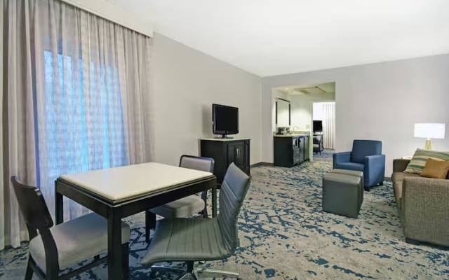 2 rooms Corner Suite