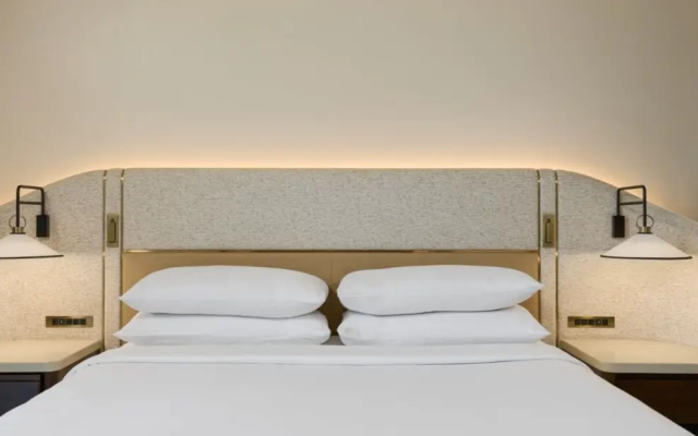 1 Bedroom JW Mindful Double Junior Suite