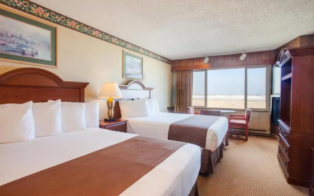 Oceanfront Quadruple room