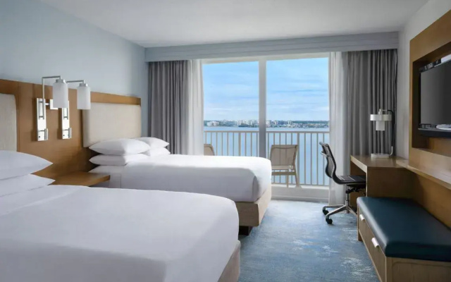 1 Bedroom 2 room High Floor View Quadruple Suite with balcony and waterfront