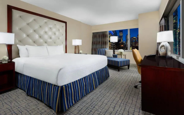 Double Murphy Suite Parlor Room