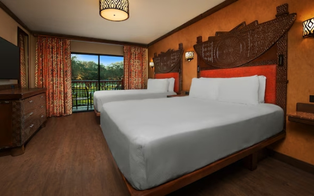1 Bedroom Club Level Suite Resort View
