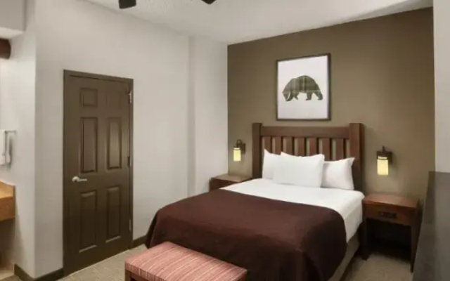Loft Fireplace Suite with balcony