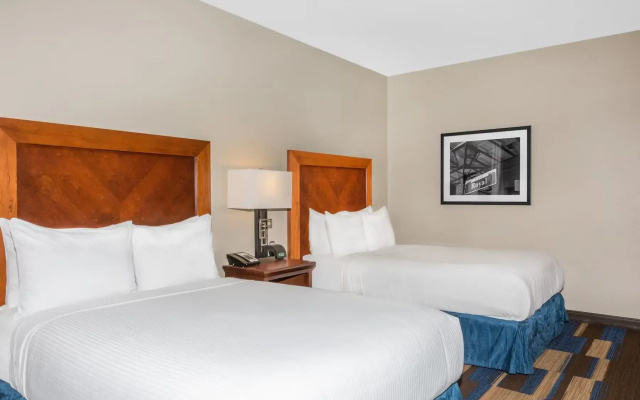 Oversized Quadruple room