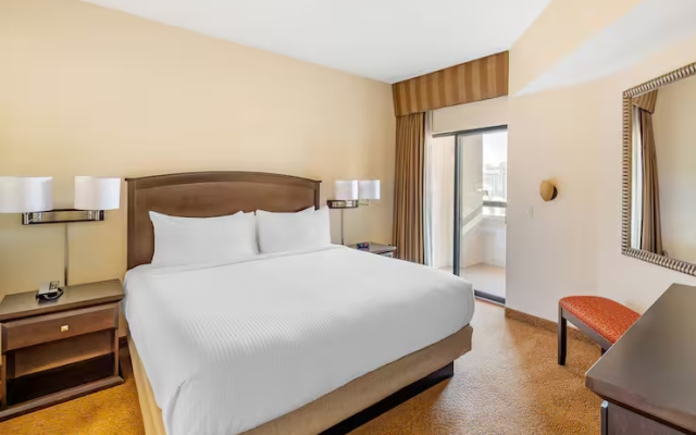 1 Bedroom Accessible Double Suite