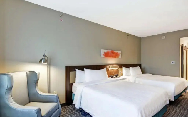 Mobility/Hearing Accessible room