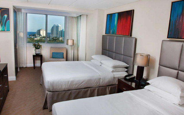 2 Bedrooms Intracoastal view Sextuple Suite with balcony
