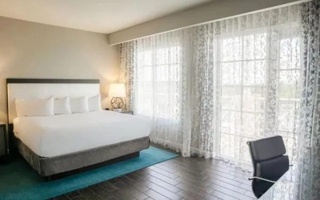 Grand Intracoastal Suite