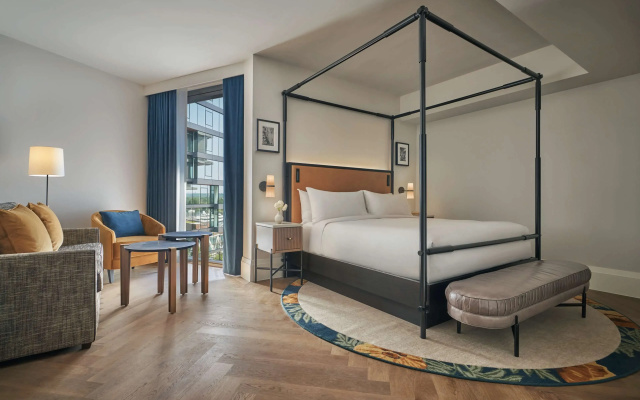 Double Studio Suite with partial river view