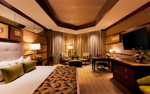 Falling Rock Luxury Accessible room