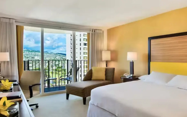 1 Bedroom Premium Double Suite with mountain view