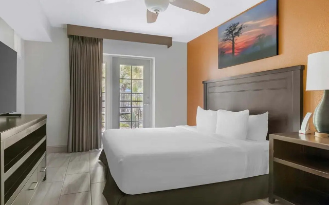 2 Bedrooms Suite