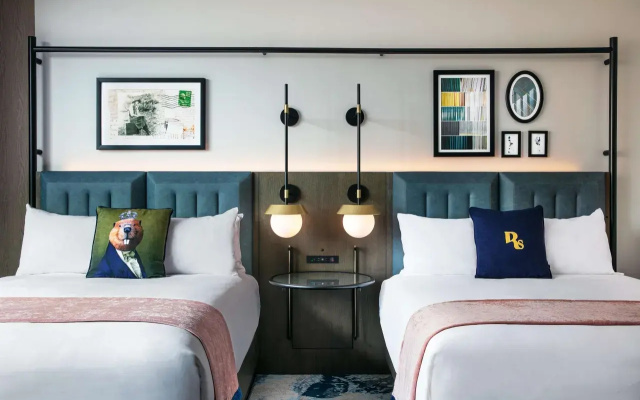 Quadruple Premier room