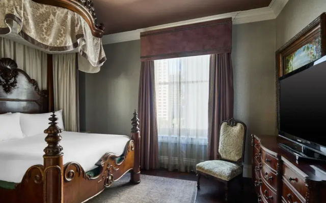 The Poydras Suite