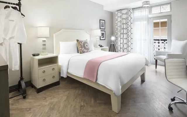 Starlet room