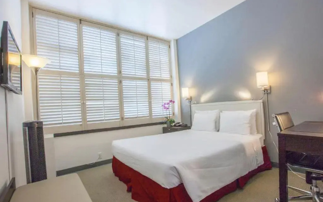 Deluxe Quadruple room