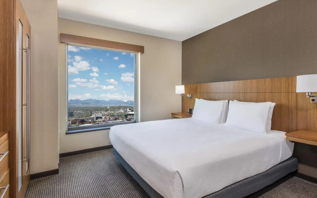 Corner Double room with view