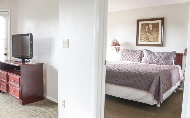 1 Bedroom Deluxe Double Suite