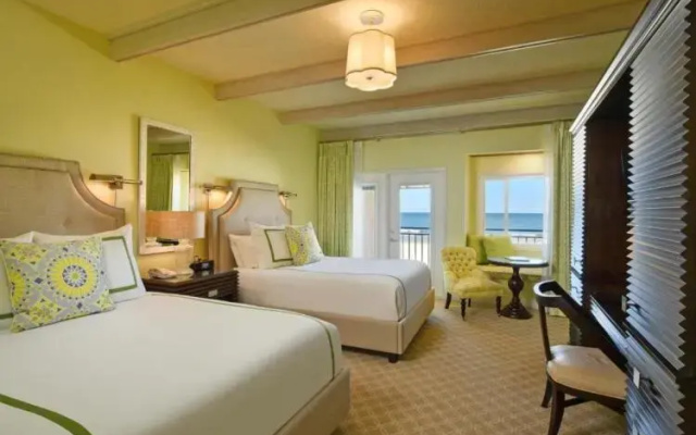 Superior Quadruple room oceanfront