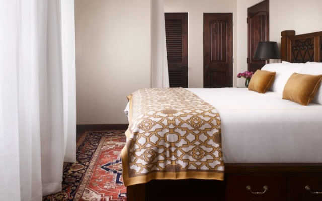 Signature Double Suite