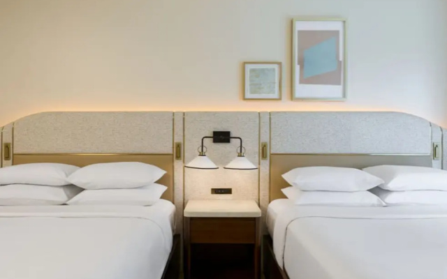 Deluxe Corner Quadruple room