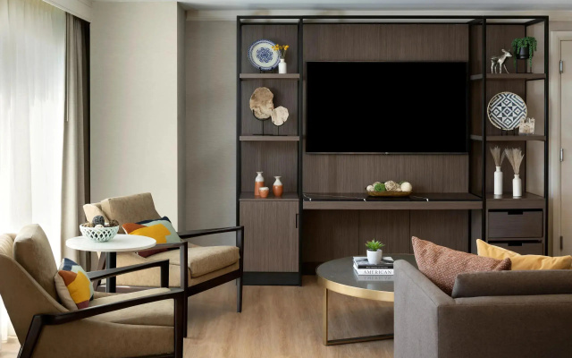 Regency Suite