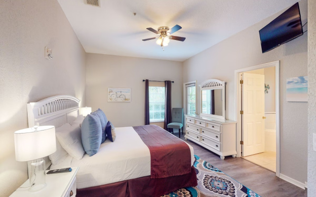 2 Bedrooms Deluxe Condo