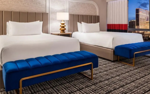 Executive Versailles Twin Suite
