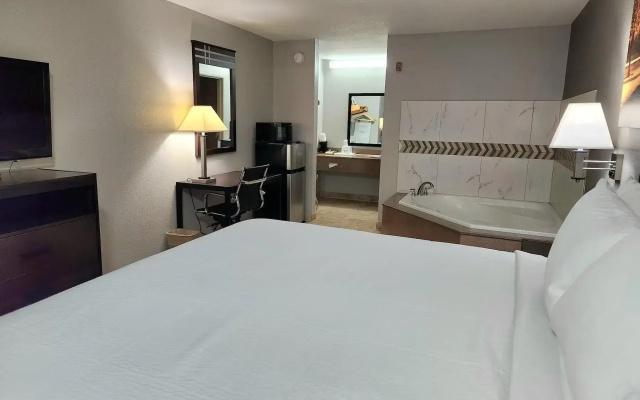 Jetted Tub Non Smoking Double Suite