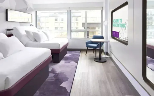 First Class Quadruple room with view